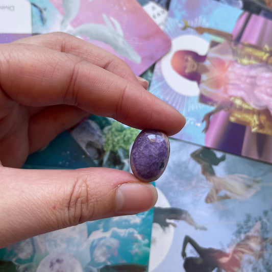 HIGH Grade Charoite Oval